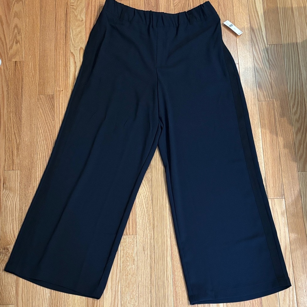 Elegant Black Wide-Leg Pants